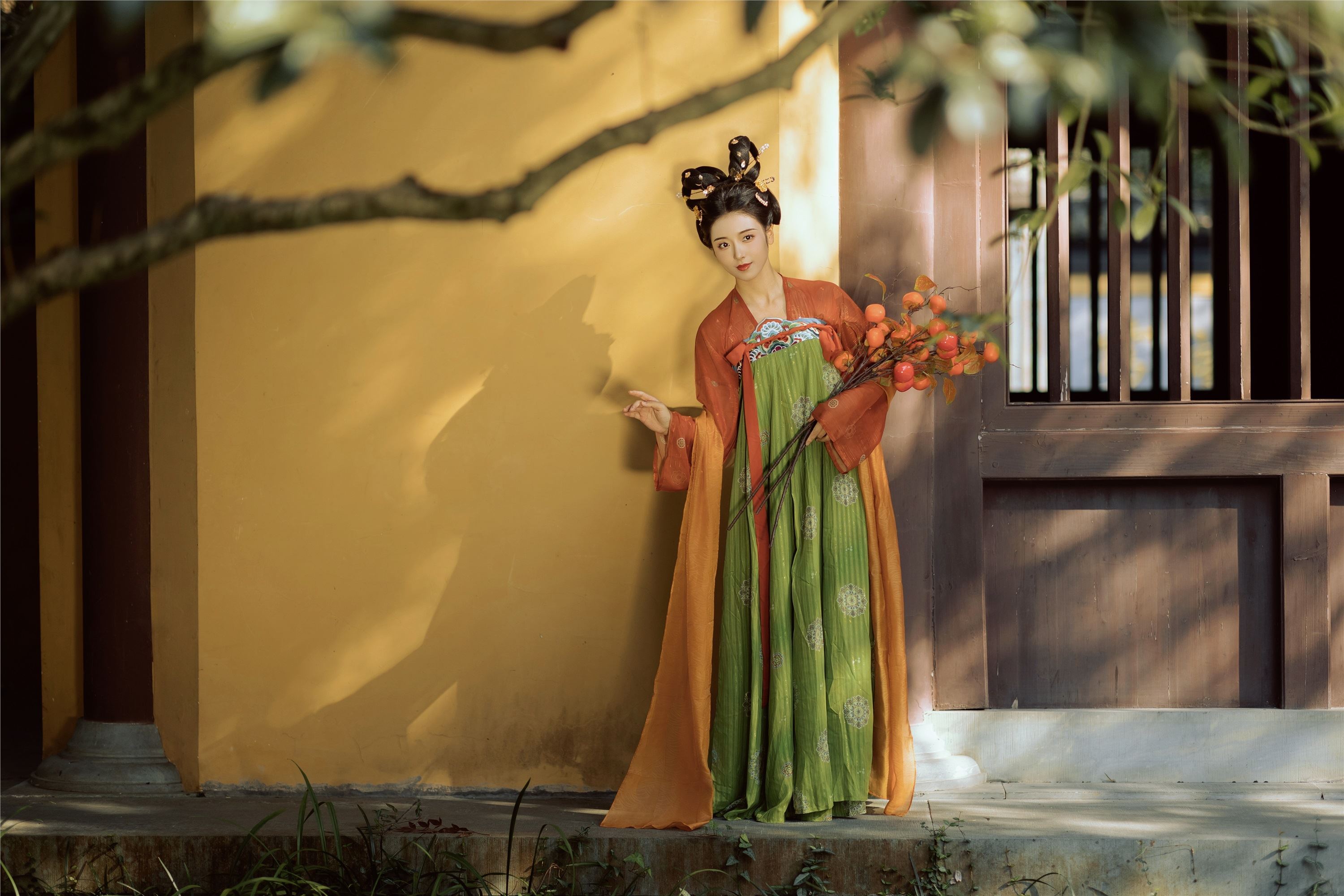 YITUYU艺图语 2025.01.14 悭晚秋 墨律